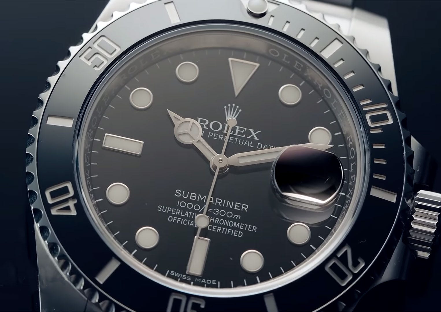 Who doesn't love the constant sweeping motion of a mechanical seconds hand!