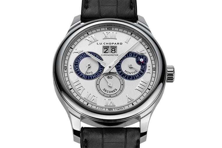 Here is the calibre 96 with a full perpetual calendar with leap year indicator