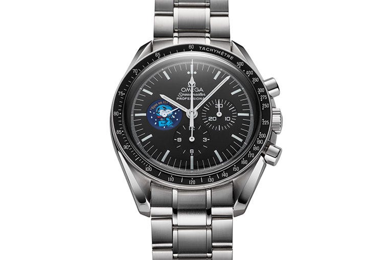 Omega has added a medallion with the Snoopy character to the dial of this Omega Speedmaster Professional Moonwatch Snoopy Award 3578.51.00